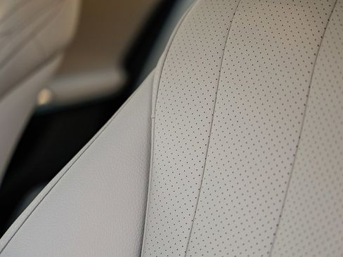 New 2026 Mercedes-Benz E 450 4MATIC Sedan image 26