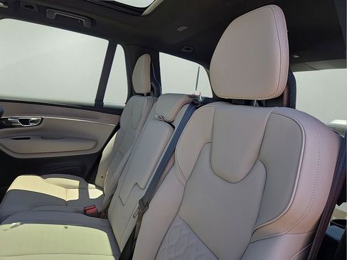 New 2026 Volvo XC90 B5 Core image 16