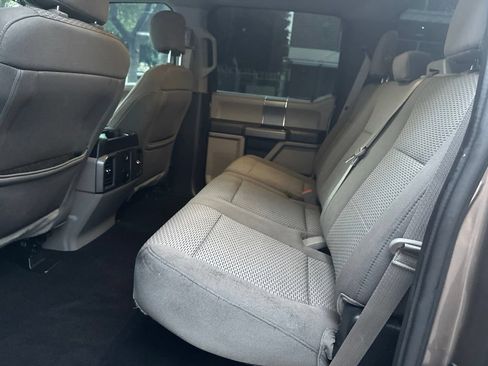 Used 2018 Ford F150 XLT w/ Equipment Group 302A Luxury AWD/4WD image 23