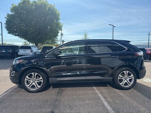 Used 2018 Ford Edge Titanium FWD image 6