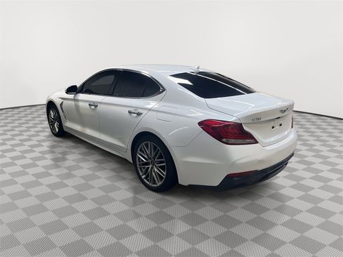 Used 2021 Genesis G70 2.0T image 5