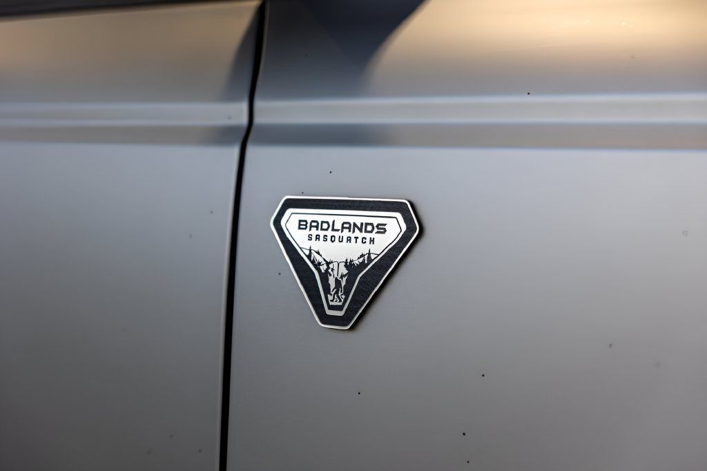 Used 2022 Ford Bronco Badlands AWD/4WD image 11
