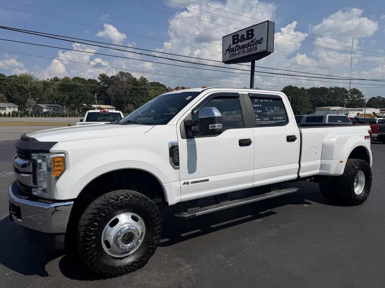 Used 2017 Ford F350 XL w/ STX Appearance Package AWD/4WD image 1