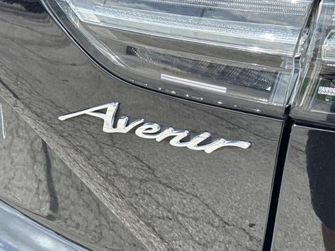 Used 2021 Buick Envision Avenir w/ Technology Package II FWD image 7