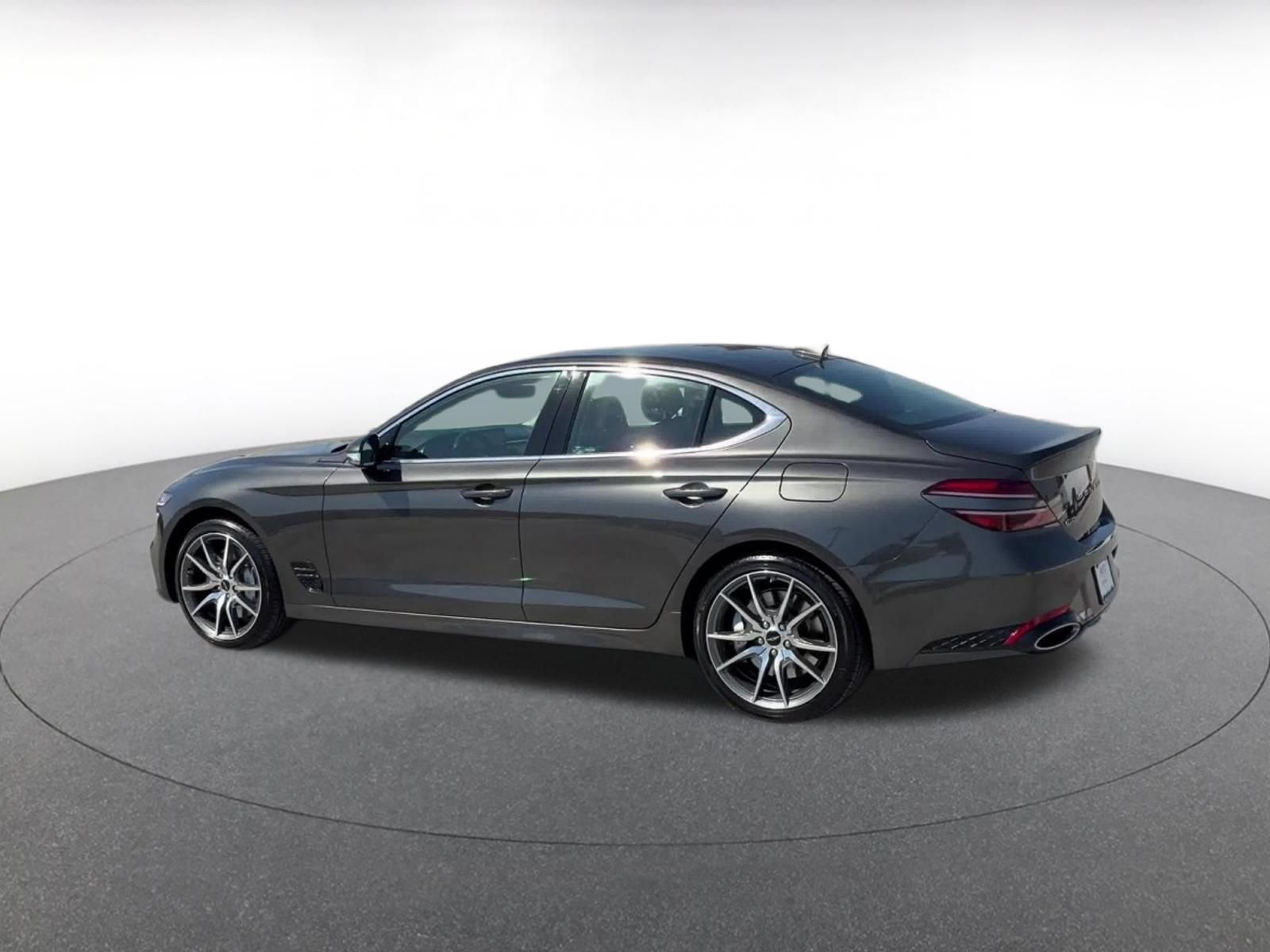 Used 2026 Genesis G70 2.5T RWD image 9