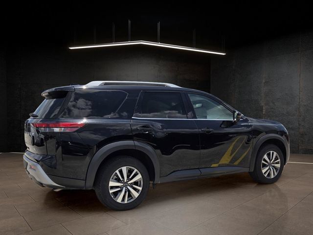 Used 2025 Nissan Pathfinder SL FWD image 7
