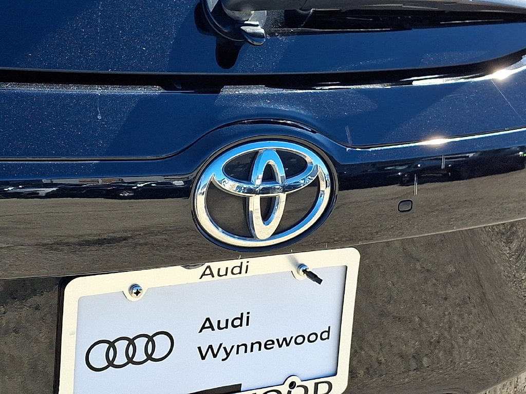 Used 2017 Toyota Highlander XLE AWD/4WD image 31