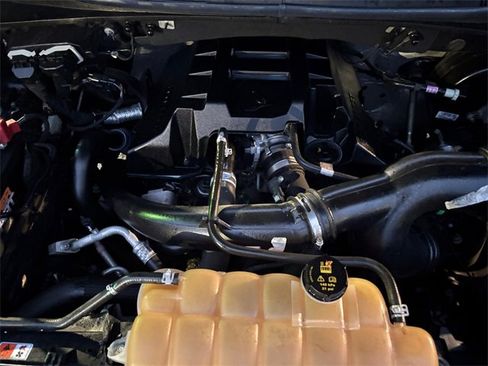 Used 2015 Ford F150 XLT w/ Equipment Group 302A Luxury image 26