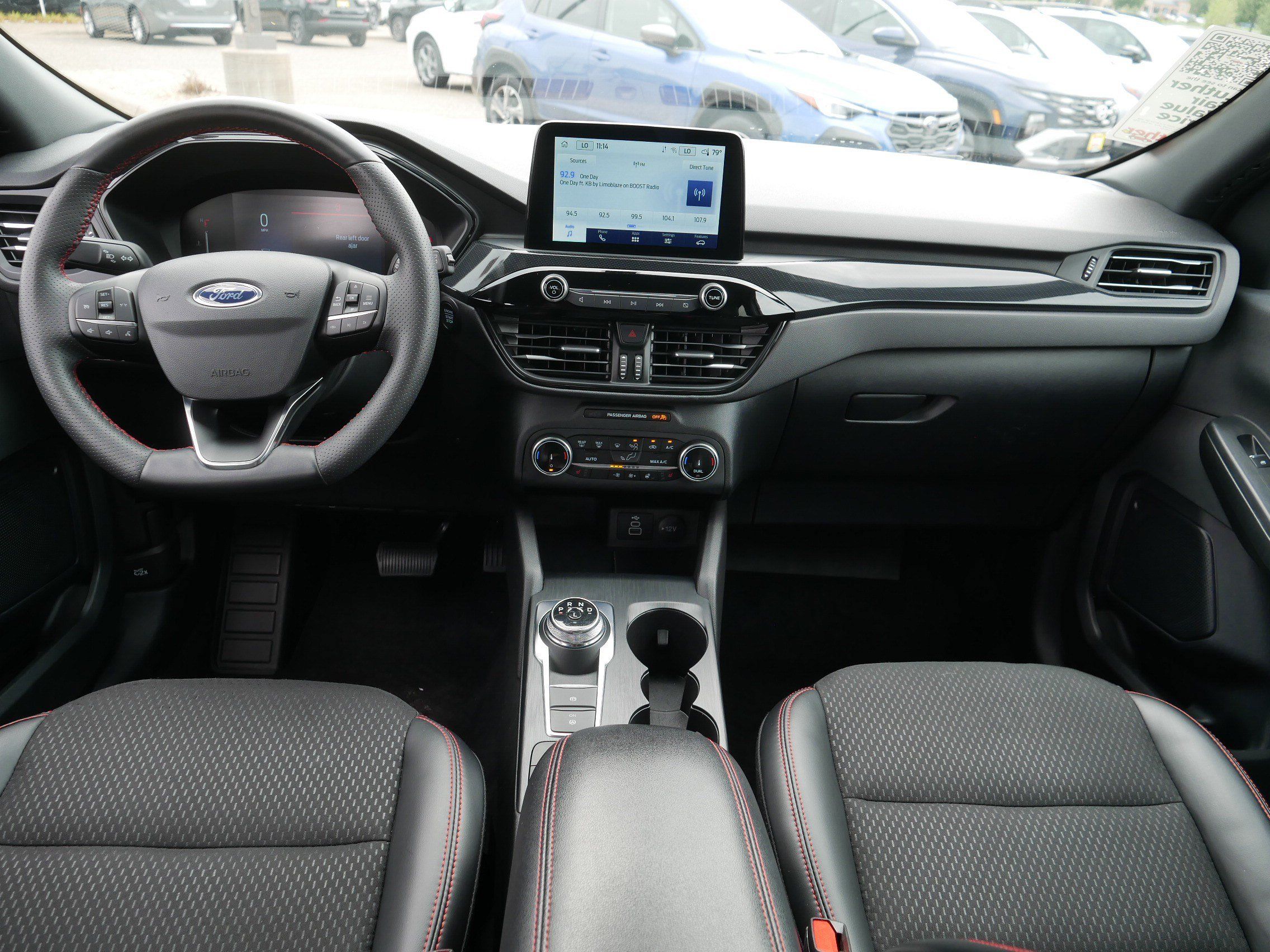 Used 2025 Ford Escape ST-Line Select AWD/4WD image 10