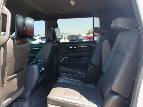 Used 2023 GMC Yukon XL Denali w/ Max Trailering Package AWD/4WD image 31