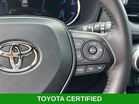 Used 2025 Toyota RAV4 SE AWD/4WD image 17