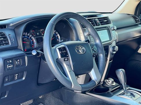 Used 2019 Toyota 4Runner SR5 image 9