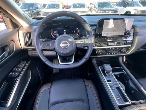 Certified 2024 Nissan Pathfinder Platinum w/ Cargo Package image 8