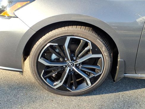 New 2025 Nissan Altima 2.5 SR w/ SR Premium Package image 2