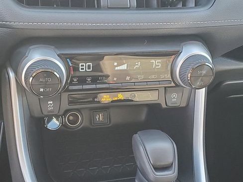 Used 2023 Toyota RAV4 XLE image 26