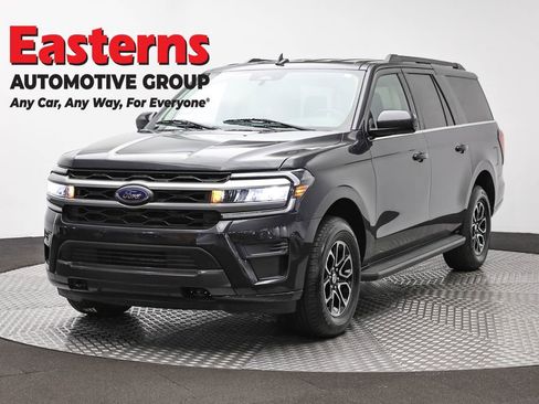 Used 2023 Ford Expedition Max XLT AWD/4WD image 1