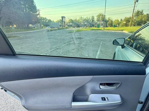 Used 2012 Toyota Prius V Two FWD image 23