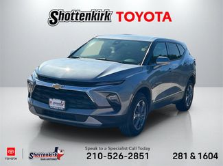 Used 2025 Chevrolet Blazer LT video 1