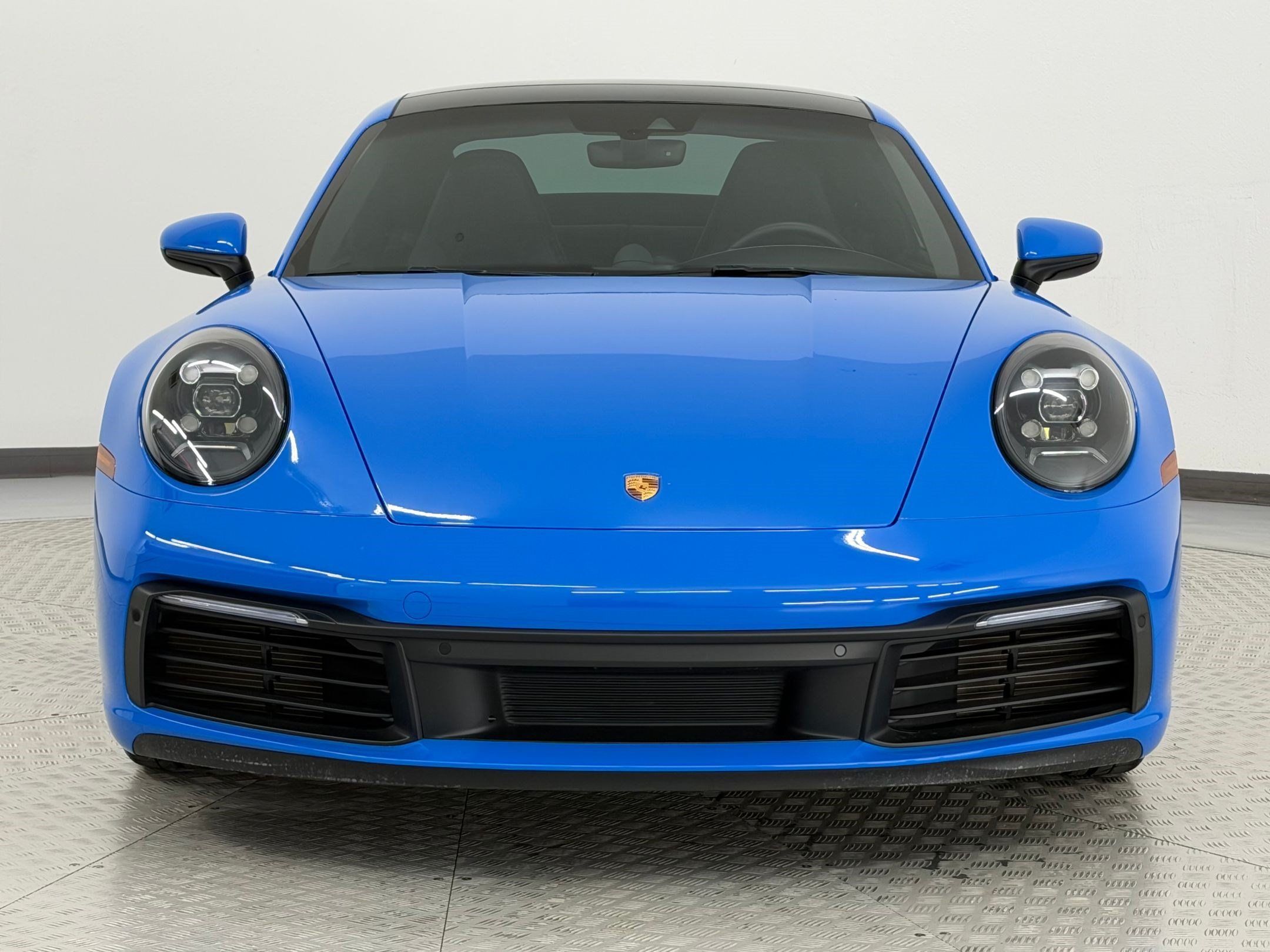 Certified 2022 Porsche 911 Carrera 4 w/ Sport Package AWD/4WD image 6