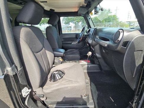 Used 2017 Jeep Wrangler Sport w/ Quick Order Package 24S AWD/4WD image 21