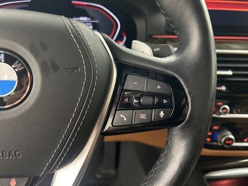 Used 2023 BMW 530i xDrive w/ Convenience Package image 13