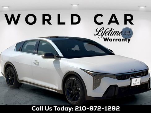 New 2025 Kia K4 GT-Line Turbo image 1