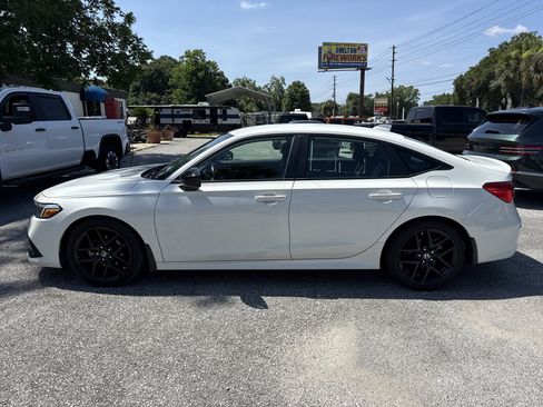 Used 2024 Honda Civic Sport image 2