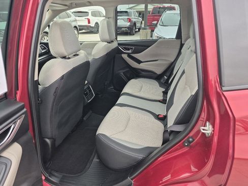 Used 2021 Subaru Forester Premium image 11