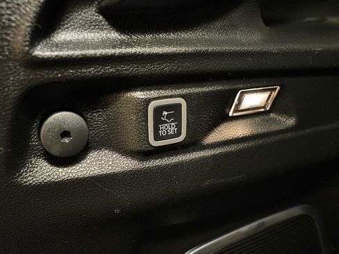 Used 2022 Jeep Grand Cherokee L Limited image 7