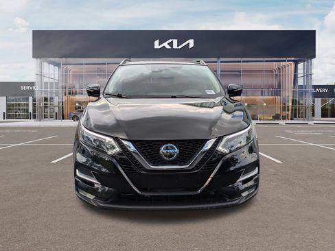 Used 2022 Nissan Rogue Sport SL w/ Premium Package FWD image 7