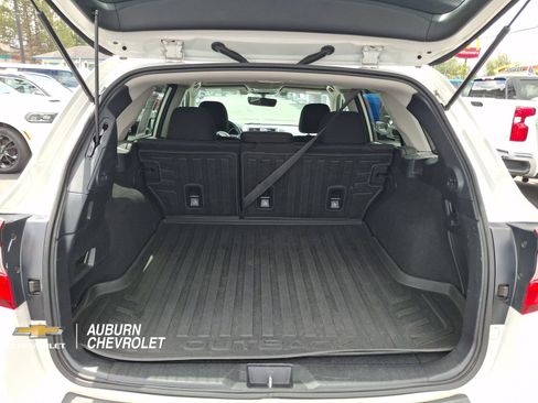 Used 2018 Subaru Outback 2.5i Premium AWD/4WD image 19