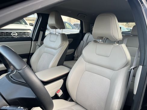 Certified 2024 Nissan Ariya AWD image 11