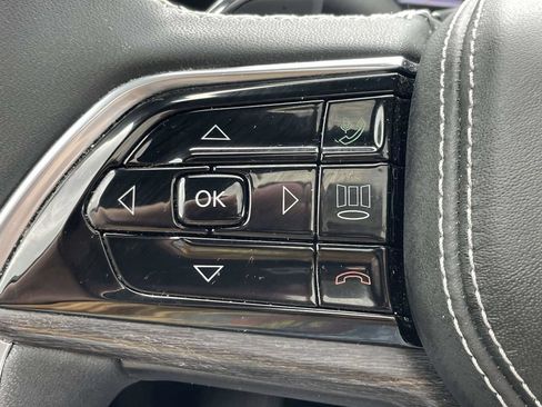 Certified 2023 Jeep Grand Cherokee Overland AWD/4WD image 32