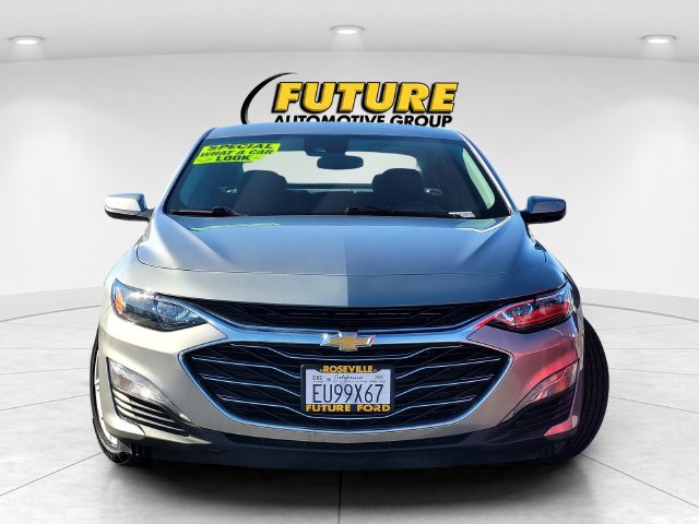 Used 2025 Chevrolet Malibu LT FWD image 2