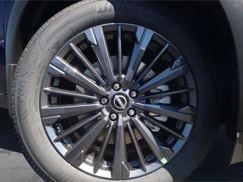 New 2026 Nissan Pathfinder SL w/ SL Premium Package (P04) image 3