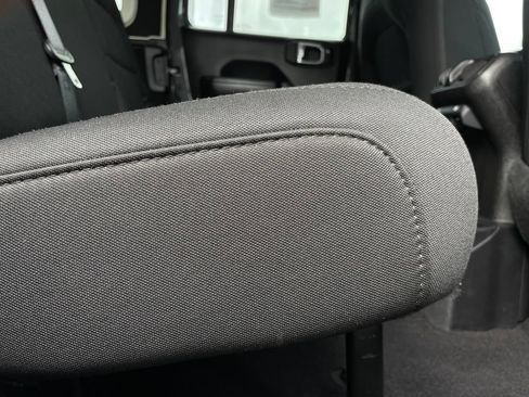 Used 2021 Jeep Wrangler Unlimited Sport AWD/4WD image 35