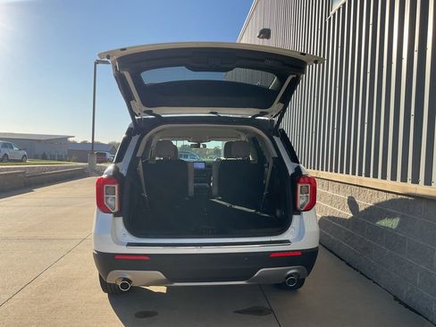 Used 2023 Ford Explorer Limited w/ Equipment Group 301A image 26