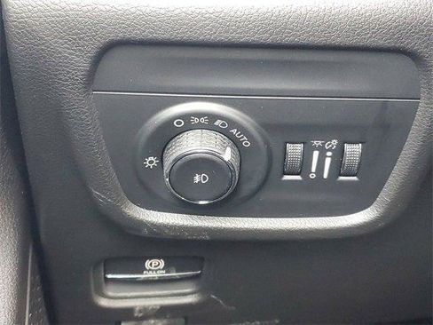 New 2026 Jeep Grand Cherokee L Limited AWD/4WD image 19
