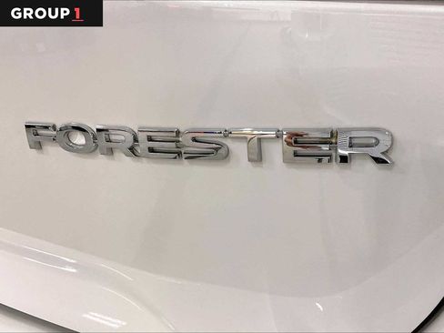 Used 2023 Subaru Forester AWD/4WD image 10