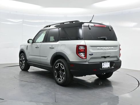 Used 2022 Ford Bronco Sport Outer Banks w/ Tech Package AWD/4WD image 6
