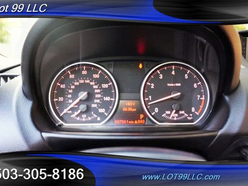 Used 2012 BMW 135i Convertible RWD image 19