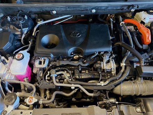 Used 2021 Toyota RAV4 Limited image 36