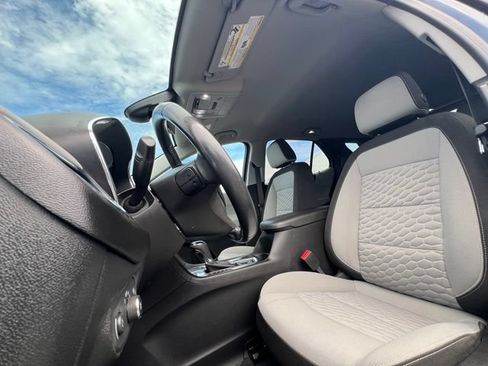 Used 2020 Chevrolet Equinox LT w/ Driver Convenience Package AWD/4WD image 18