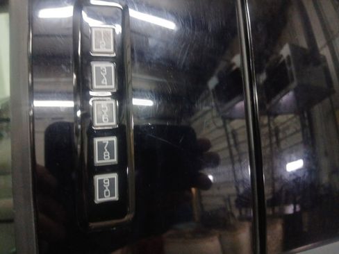 Used 2018 Ford F150 XLT image 9