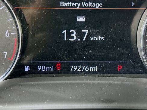 Used 2022 Buick Envision Essence w/ Technology Package I FWD image 19