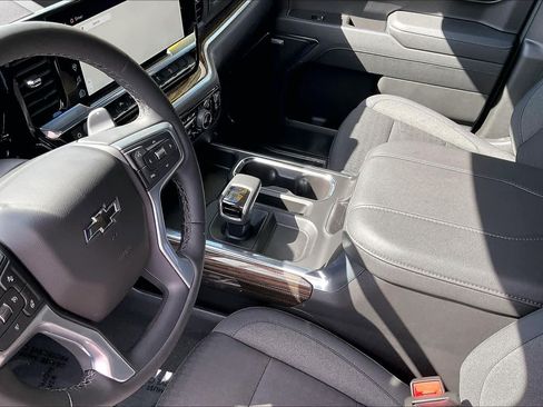 Used 2026 Chevrolet Silverado 1500 LT Trail Boss w/ Convenience Package II AWD/4WD image 33