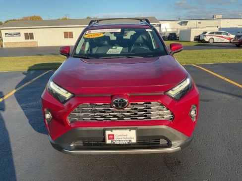 Used 2022 Toyota RAV4 Limited image 2