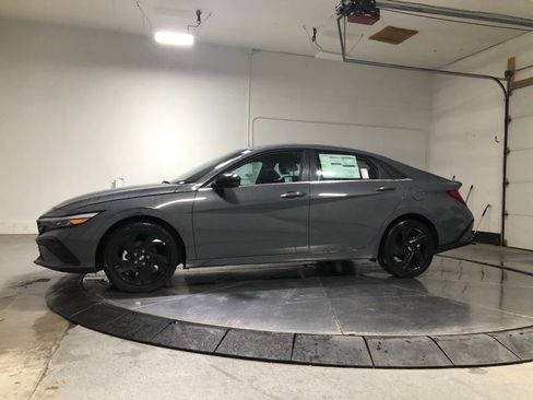 New 2026 Hyundai Elantra SEL Sport image 4