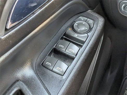 Used 2019 Chevrolet Equinox LT image 20