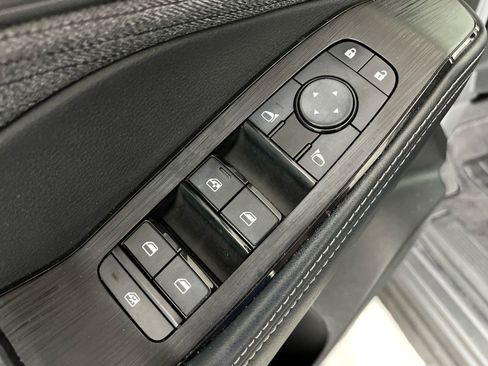 Used 2023 Nissan Rogue SV image 18